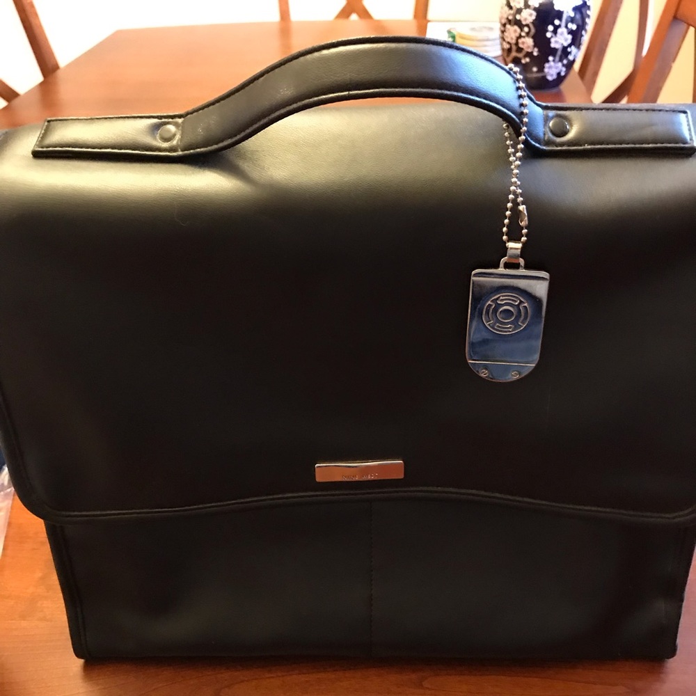 Mine West black shoulder bag/satchel laptop bag
